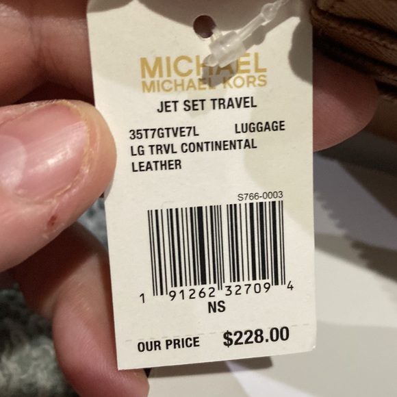 Michael Kors wristlet purse - Picture 8 of 10